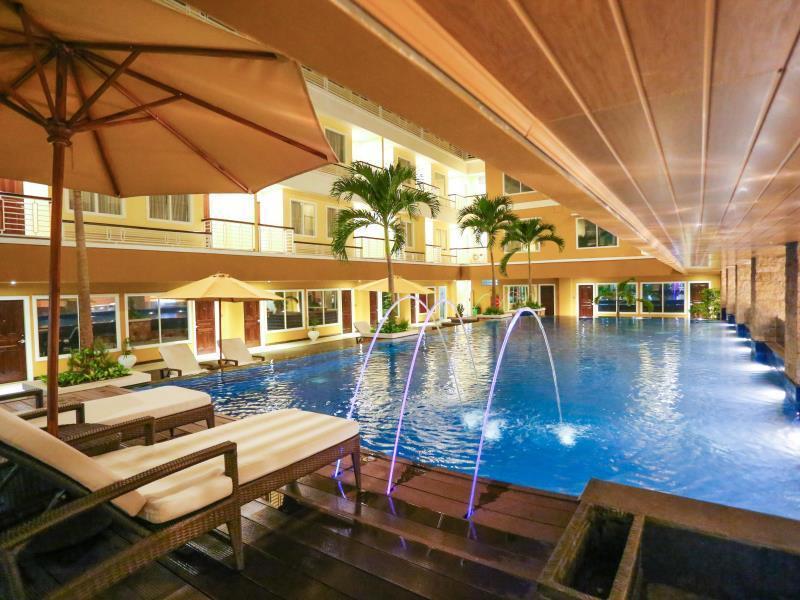 ซิลเวีย โฮเทล พรีเมียร์ คูแปง Hotel กูปัง ภายนอก รูปภาพ